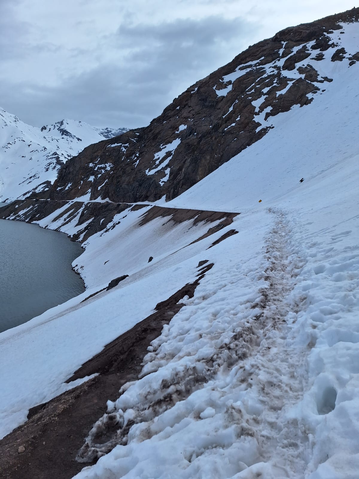 Valle del Yeso Termas del Plomo en Invierno